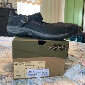 Keen black Mary Jane shoe in almost new condition
